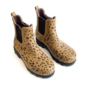 Bogs Laurel Chelsea CT Waterproof Safety Toe Boots Leopard